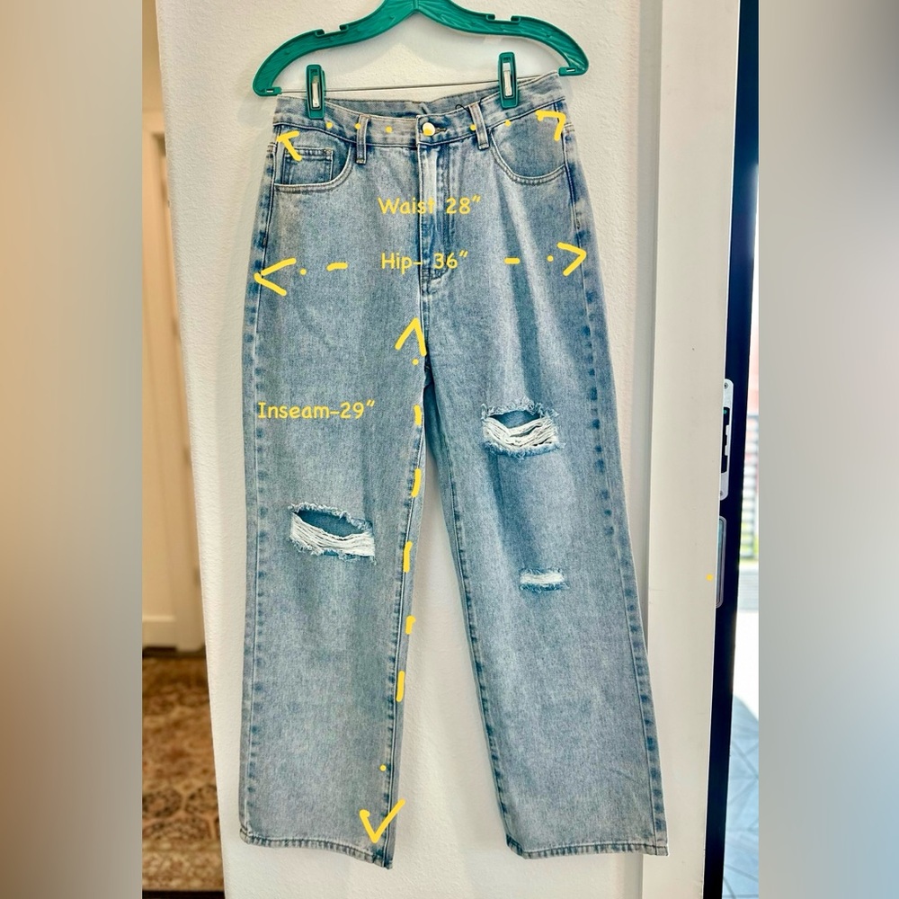 CIDER NWT Wide Leg Denim Jeans, Distressed Sz Medium